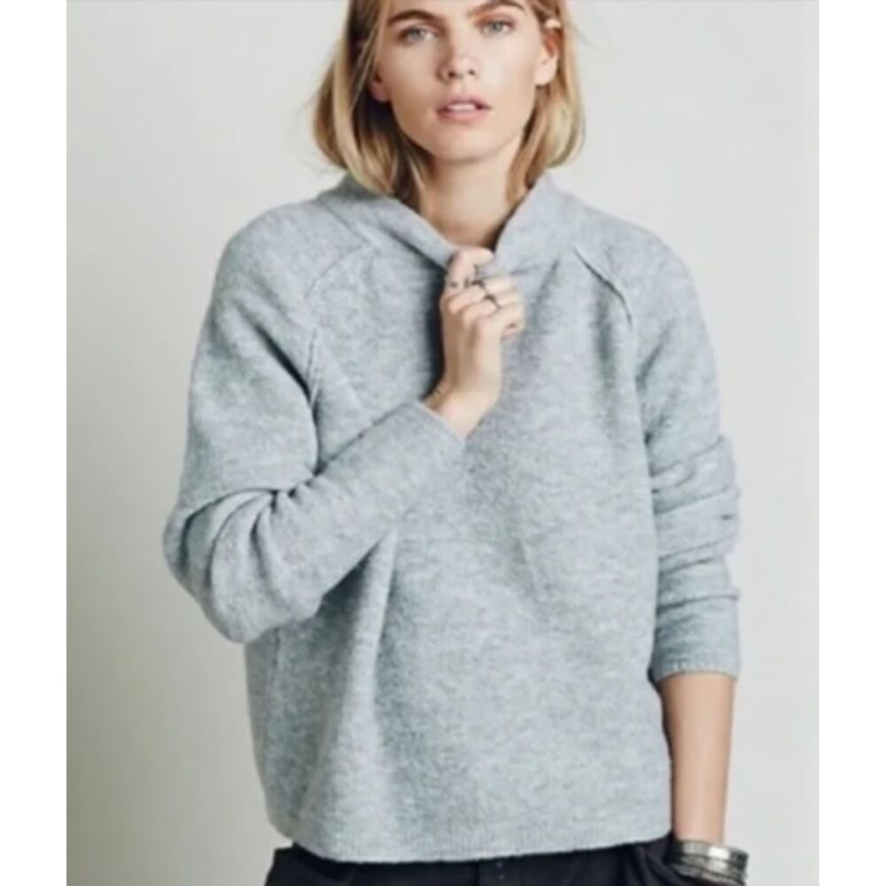 Free People Bubble Crew Neck Pullover Knit Sweater Grey